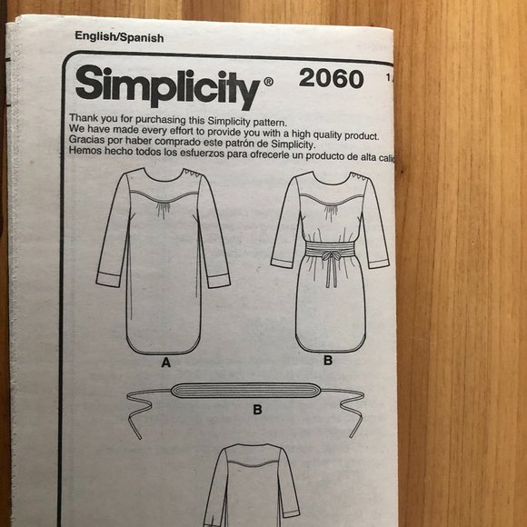 Simplicity Lisette Itinerary pattern sz 14-22 - Picture 2 of 3